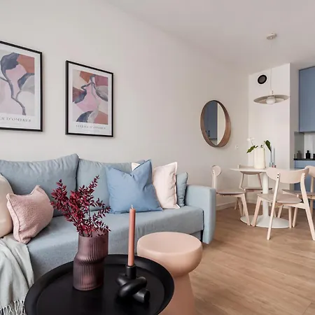 Apartment Stare Ld *